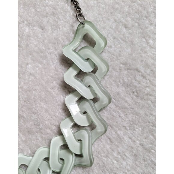 Vintage 80's Oversized Chunky Lucite Chain Link Statement Necklace - Funky, Boho - Picture 2 of 5
